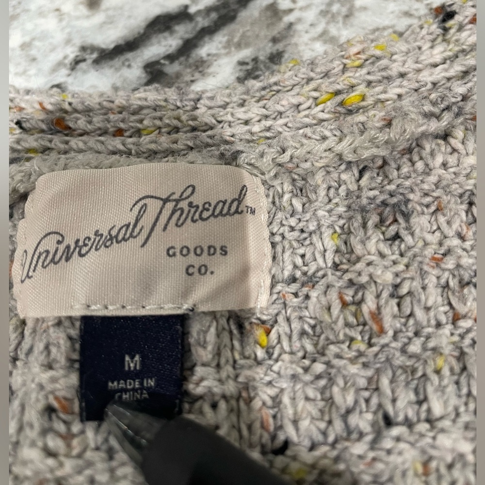 Universal Thread sweater - Picture 5 of 11